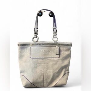 Coach Signature Suede Gallery Tote.  style number 8289.